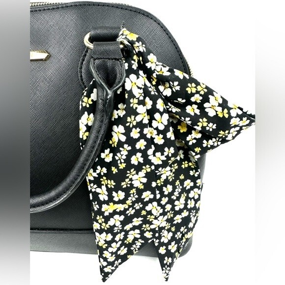 Steve Madden Black Large Dome Crossbody Bag with Gold Hardware/scarf accessorie - Picture 5 of 16